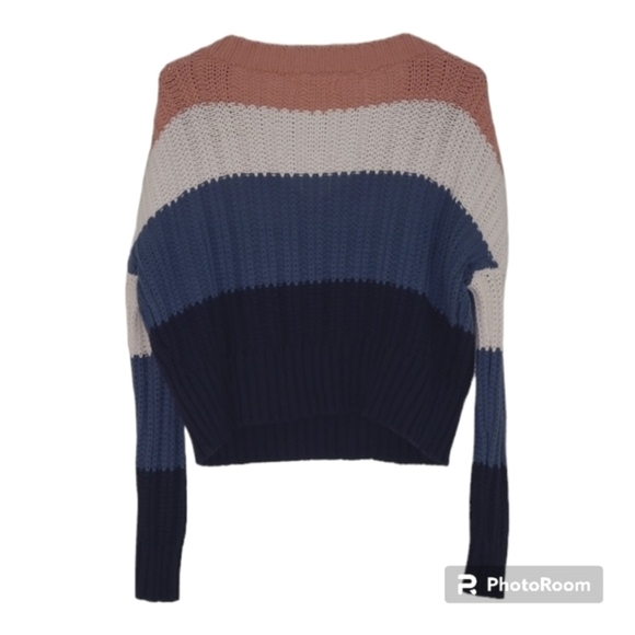 Aeropostale V Neck Cropped Stripped Color Block Knit Sweater Size X Small - Picture 3 of 8